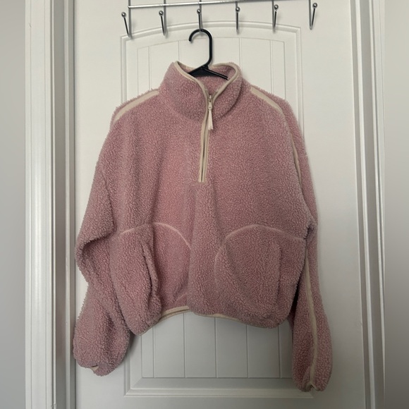 Old Navy Plush Pink Quarter-Zip Sherpa - Picture 4 of 5